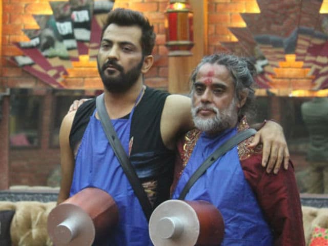 Bigg Boss 10, December 26, Written Update: No Evictions This Week And A Surprise For Manu Punjabi, Swami Om
