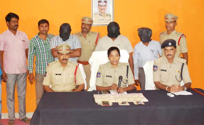 Maoists Extorting Money Gave Him 2 Bags Of Cash To Exchange