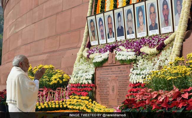 Lawmakers Pay Tribute To Those Killed In 2001 Parliament Attack