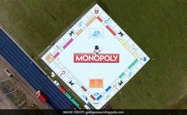 World's Largest Monopoly Board Sets New Guinness Record