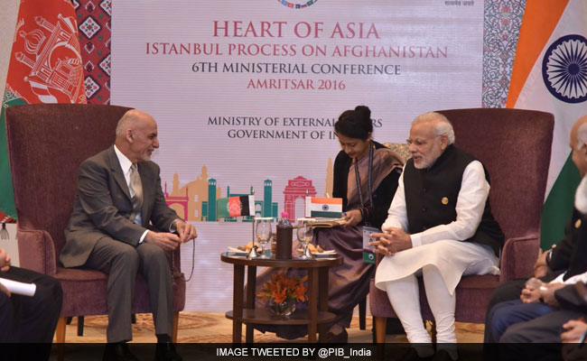 पीएम नरेंद्र मोदी व अफगान राष्ट्रपति अशरफ गनी के बीच वार्ता, व्यापार व सुरक्षा पर चर्चा पीएम नरेंद्र मोदी व अफगान राष्ट्रपति अशरफ गनी के बीच वार्ता, व्यापार व सुरक्षा पर चर्चा