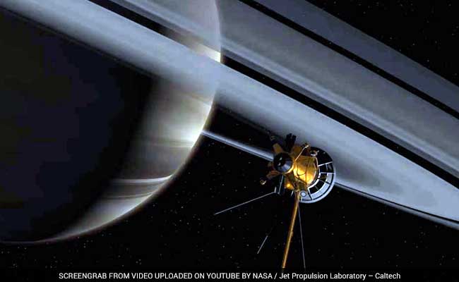 Summer In Saturn: NASA's Cassini Beams Back Solstice Images