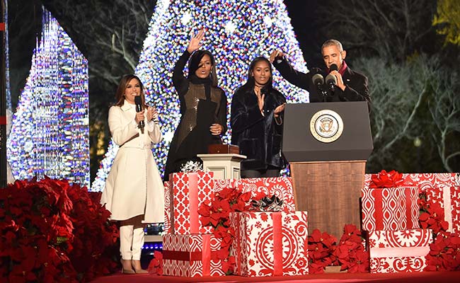 Barack Obama Lights National Christmas Tree For Final Time