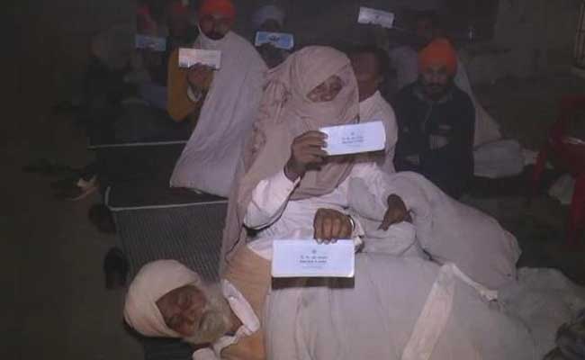 13 Hours In Line At Bank, Then A Sleepover, Finally He Got Rs 10,000