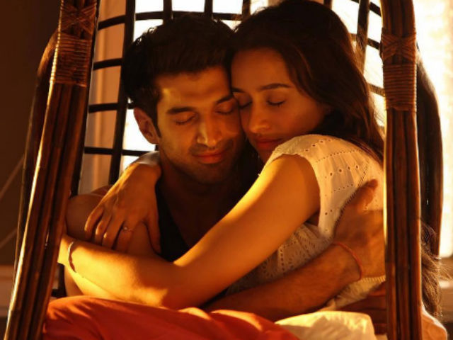 Shraddha Kapoor, Aditya Roy Kapur Celebrate <i>OK Jaanu</i> Wrap With A Bash