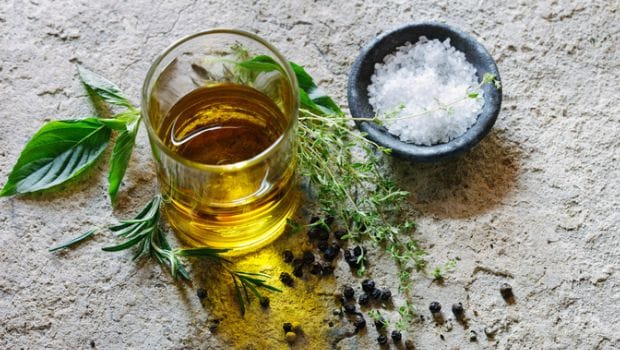 Olive Oil: Amazing Benefits of Olive Oil for Health, Hair, Skin & Its  Wonderful Uses - NDTV Food