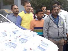 दिल्ली : हथियारों का जखीरा बरामद, 43 पिस्टल के साथ 2 गिरफ्तार