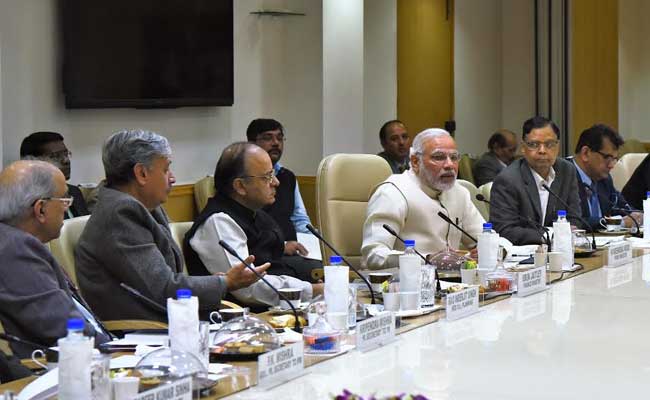 PM Narendra Modi Meets Top Experts, Officials For Crucial Review Of Economy Post Notes Ban