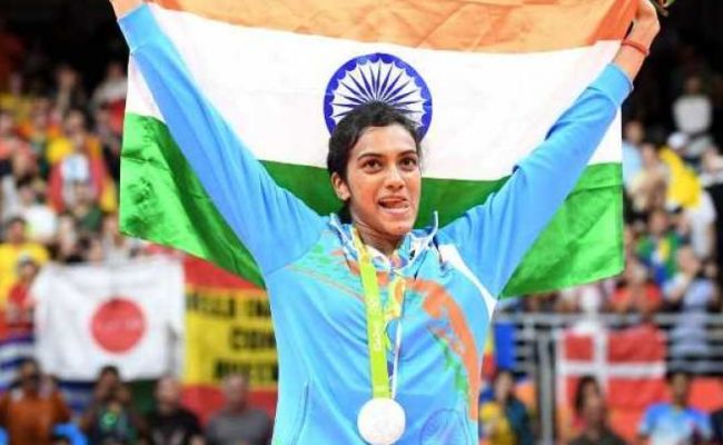 बैडमिंटन : रियो ओलिंपिक की सिल्वर मेडलिस्ट पीवी सिंधु विश्व रैंकिंग में पांचवें स्थान पर पहुंचीं...