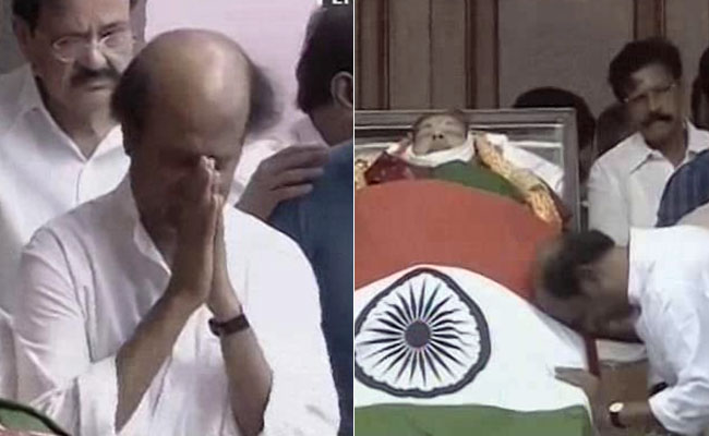Next To Jayalalithaa Aide Sasikala Natarajan, Rajinikanth, Head Bowed