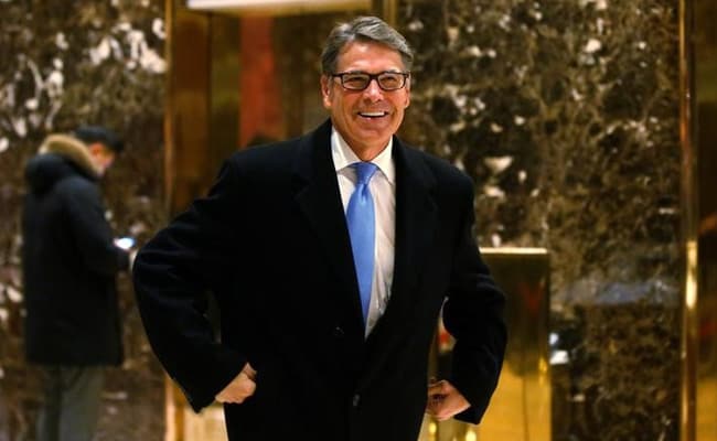 Rick Perry Thought He Was Talking To A World Leader About Pig Manure. It Was A Prank Call.