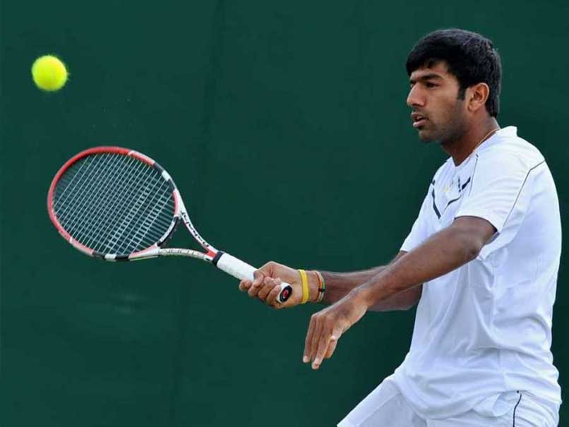 Leander Paes loses Dubai Open final