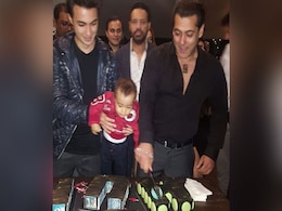 बर्थडे स्पेशल: पनवेल के फार्महाउस में नजदीकी दोस्तों के साथ सलमान खान ने मनाया बर्थडे बर्थडे स्पेशल: पनवेल के फार्महाउस में नजदीकी दोस्तों के साथ सलमान खान ने मनाया बर्थडे