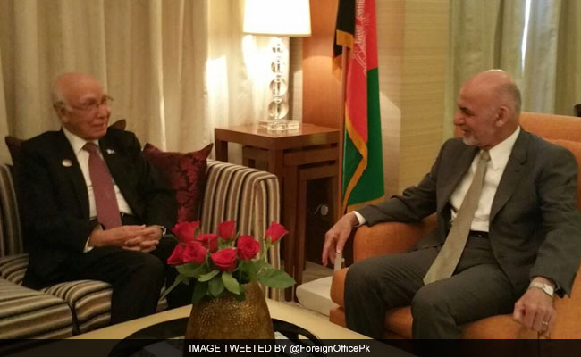 Pakistan's Foreign Affairs Advisor Sartaj Aziz Meets Afghan President Ashraf Ghani