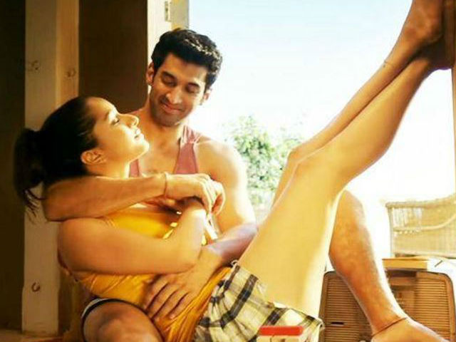 <i>OK Jaanu</i> Trailer Trends. Shraddha Kapoor, Aditya Roy Kapur's <i>Aashiqui</i> Is A Hit Again