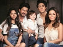 Dear Shah Rukh Khan, We Want More. Seen This Family Pic Yet?