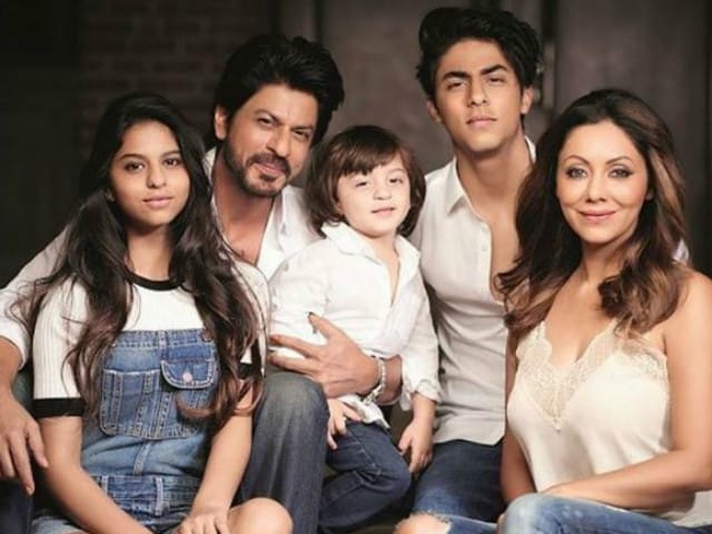 Dear Shah Rukh Khan, We Want More. Seen This Family Pic Yet?