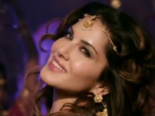 What Sunny Leone Feels About Her Dance Song In Shah Rukh Khan's <I>Raees</I>