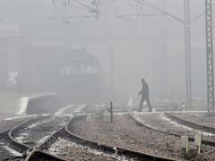 उत्तर प्रदेश में कोहरे का असर, रेल और हवाई सेवाएं प्रभावित