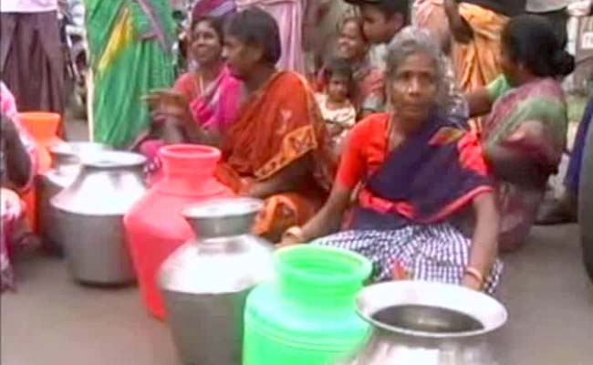 After Cyclone Vardah, Tamil Nadu District Goes To Petrol Pumps -- For Water