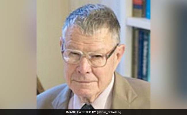 नोबेल पुरस्कार से सम्मानित 95 वर्षीय अर्थशास्त्री थॉमस शेलिंग का निधन नोबेल पुरस्कार से सम्मानित 95 वर्षीय अर्थशास्त्री थॉमस शेलिंग का निधन