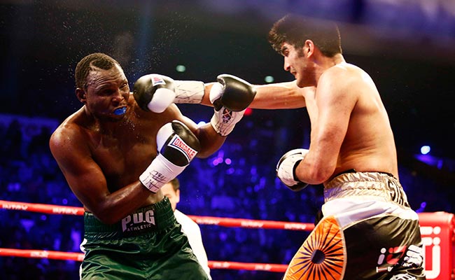 विजेंदर सिंह ने फ्रांसिस चेका को तीसरे राउंड में ही हराया, WBO एशिया पैसेफिक सुपर मिडिलवेट खिताब बरकरार रखा