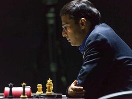 Viswanathan Anand Survives a Scare Against Anish Giri Viswanathan Anand Survives a Scare Against Anish Giri