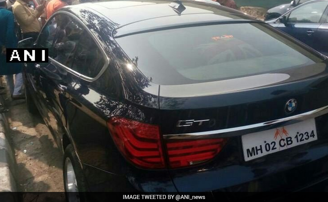 Shiv Sena Leader Aaditya Thackeray Escapes Unhurt In Car Accident