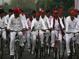 Samajwadi Party 'Cycle' Wars: Congress' Kapil Sibal Defends Akhilesh Yadav At Poll Office Samajwadi Party 'Cycle' Wars: Congress' Kapil Sibal Defends Akhilesh Yadav At Poll Office