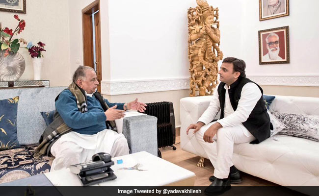 Photo I Tweeted With Netaji Is Old, Admits Akhilesh Yadav To NDTV