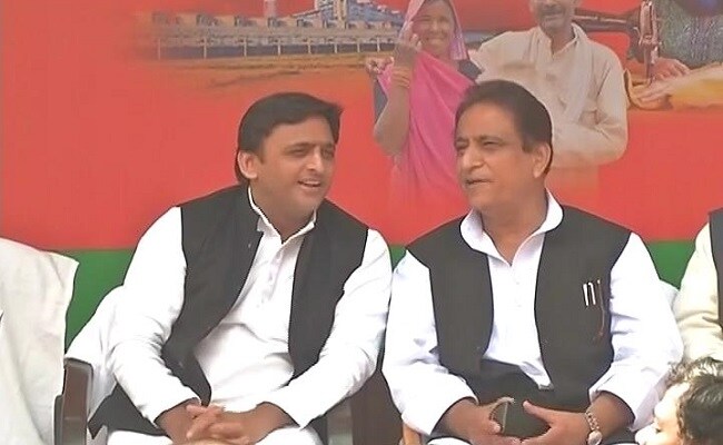 यूपी चुनाव 2017 : ये हैं वे 9 घटनाएं जो अखिलेश यादव की राह में रोड़ा अटका सकती हैं यूपी चुनाव 2017 : ये हैं वे 9 घटनाएं जो अखिलेश यादव की राह में रोड़ा अटका सकती हैं