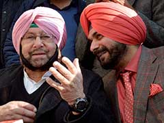 From Captain Amarinder Singh And Navjot Singh Sidhu, An Unconvincing Show Of Unity