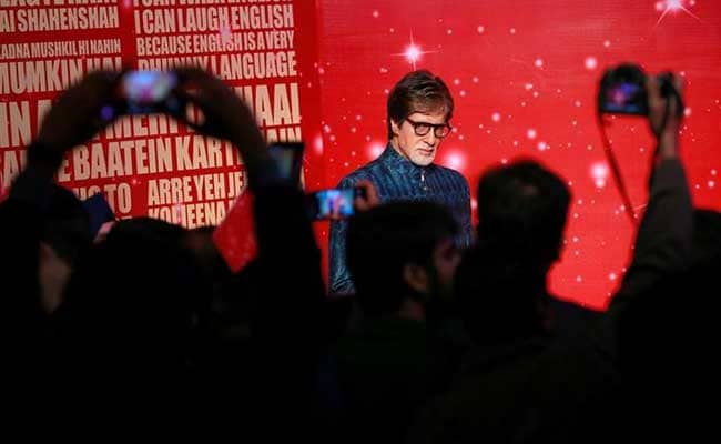 Madame Tussauds Unveils Amitabh Bachchan Waxwork For Delhi Opening