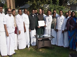 लगातार तीसरे साल बिना 'जल्लीकट्टू' के मनेगा ओणम का त्यौहार लगातार तीसरे साल बिना 'जल्लीकट्टू' के मनेगा ओणम का त्यौहार