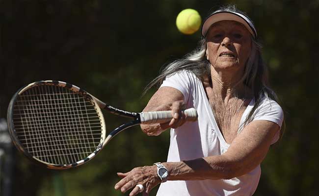 At 83, Argentine Grandmother Revives Tennis Dream