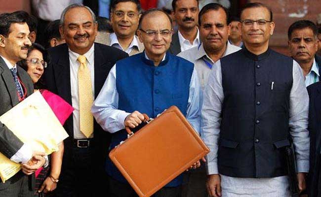 Budget 2018 : किसानों की बदहाली दूर करने और ग्रामीण इलाकों के बुनियादी ढांचे में सुधार पर रहेगा जोर