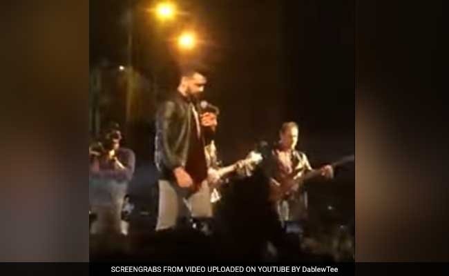 Pakistani Singer Atif Aslam Stops Karachi Concert, Rescues Woman Being Harassed In Front Row