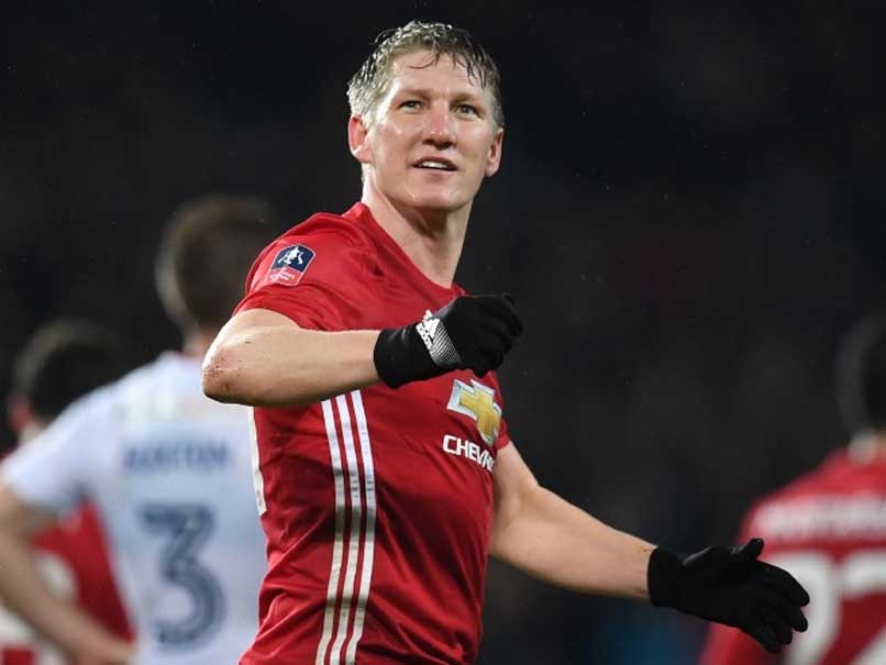 FA Cup: Bastian Schweinsteiger Scores as Manchester United Cruise