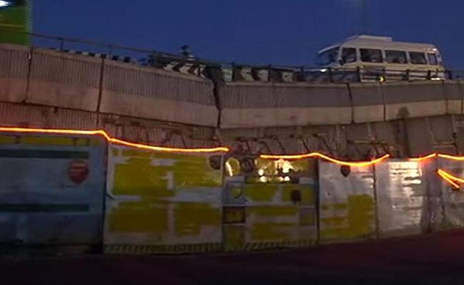 Delhi Flyover Used By Lakhs Each Day Held In Place By Planks And Prayers