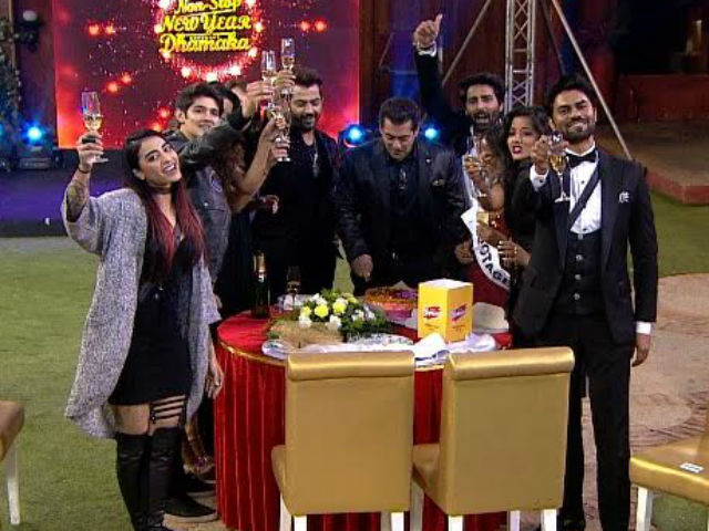 <i>Bigg Boss 10</i>, December 31, Written Update: Here's How Salman Khan Celebrated New Year With The Contestants