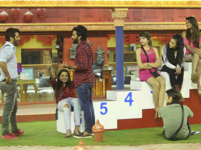 <i>Bigg Boss 10</i>, January 9: Race To Finale Begins Tonight