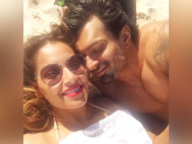 Bipasha Basu's Birthday Celebrations In Pics And Videos