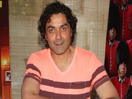 जानिए आखिर क्यों सुपरस्टार धर्मेंद्र के बेटे को कहना पड़ा, 'मैं बेसब्री से काम का इंतजार कर रहा था' जानिए आखिर क्यों सुपरस्टार धर्मेंद्र के बेटे को कहना पड़ा, 'मैं बेसब्री से काम का इंतजार कर रहा था'