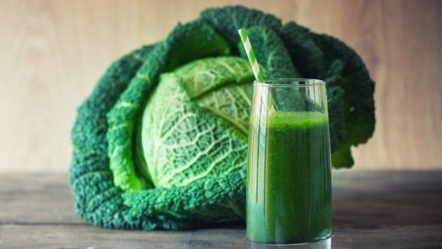 7 Amazing Benefits of Cabbage Juice, the New Health Tonic