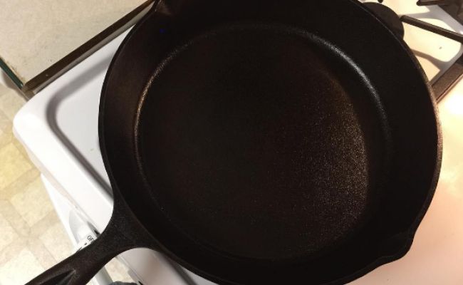 How to Season a Cast Iron Pan: The Best Way