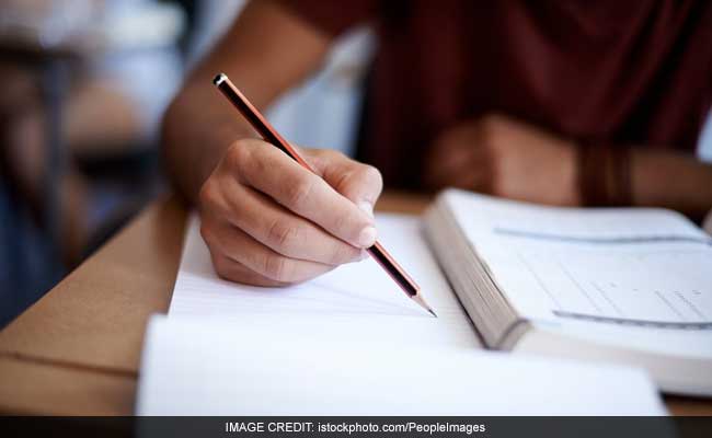 NEET 2017 Notification Out, Apply Before March 1: Know How To Fill Online Application Forms