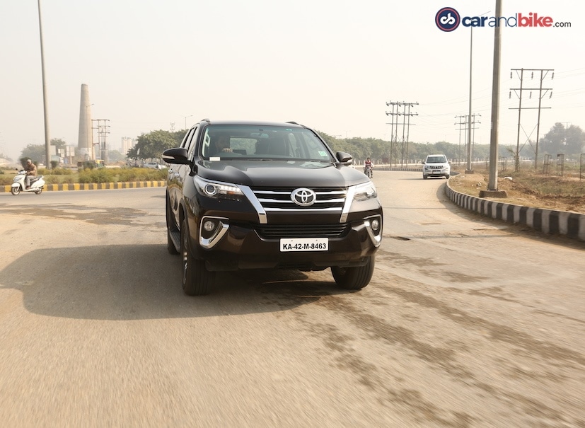 ford endeavour vs toyota fortuner