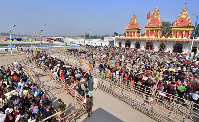 16 Lakh Take Holy Dip at Gangasagar On Makar Sankranti