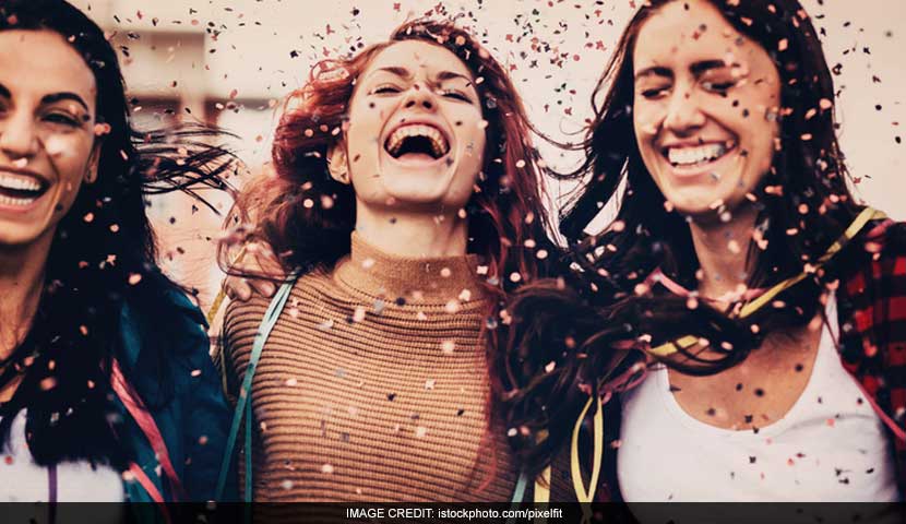 'जश्न-ए-तहजीब' में साहित्य के रंग में डूबे श्रोता