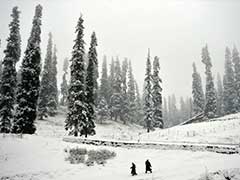 With Mercury Rising, Jammu And Kashmir May Receive Light Rains, Snowfall